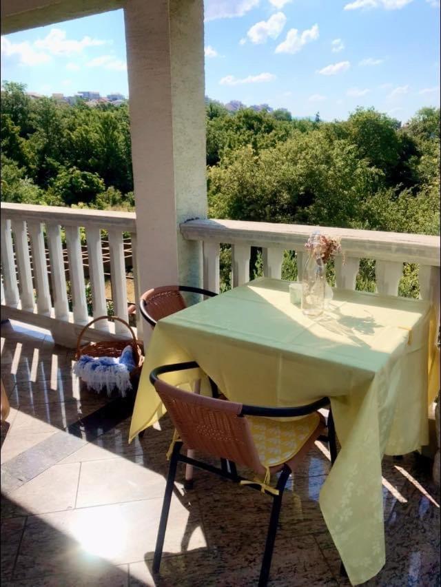 Sanmari Hotel Novi Vinodolski Buitenkant foto