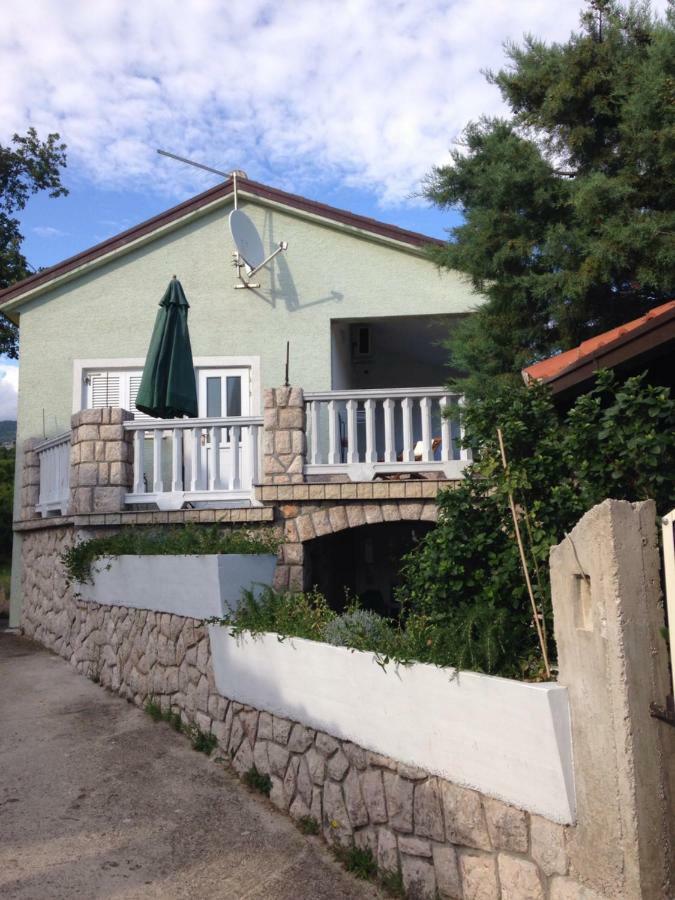 Sanmari Hotel Novi Vinodolski Buitenkant foto